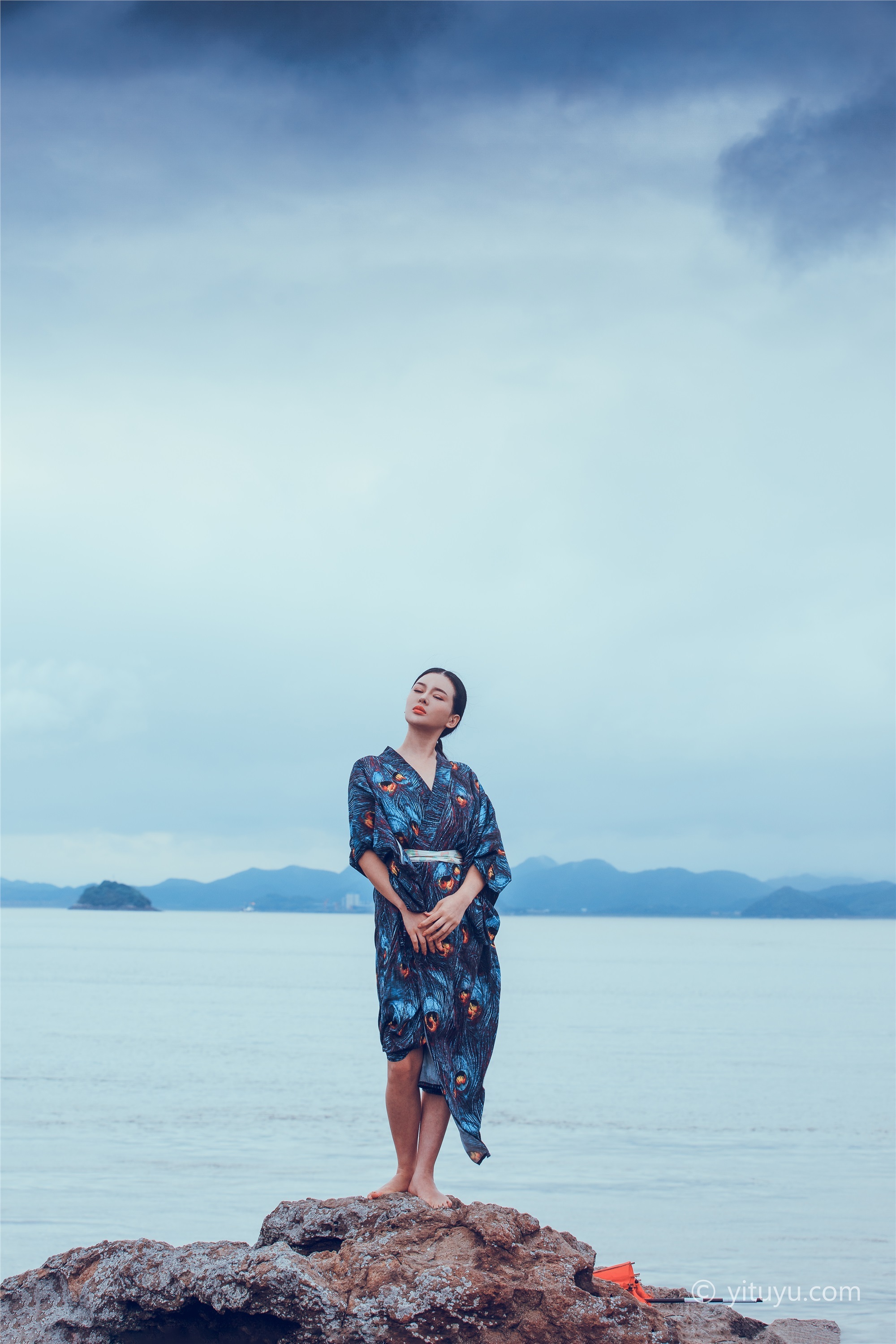 YITUYU艺图语  2021.06.25 一念成思 陽兒